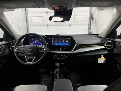 New 2026 Chevrolet Trax LT w/ Midnight Edition image 30