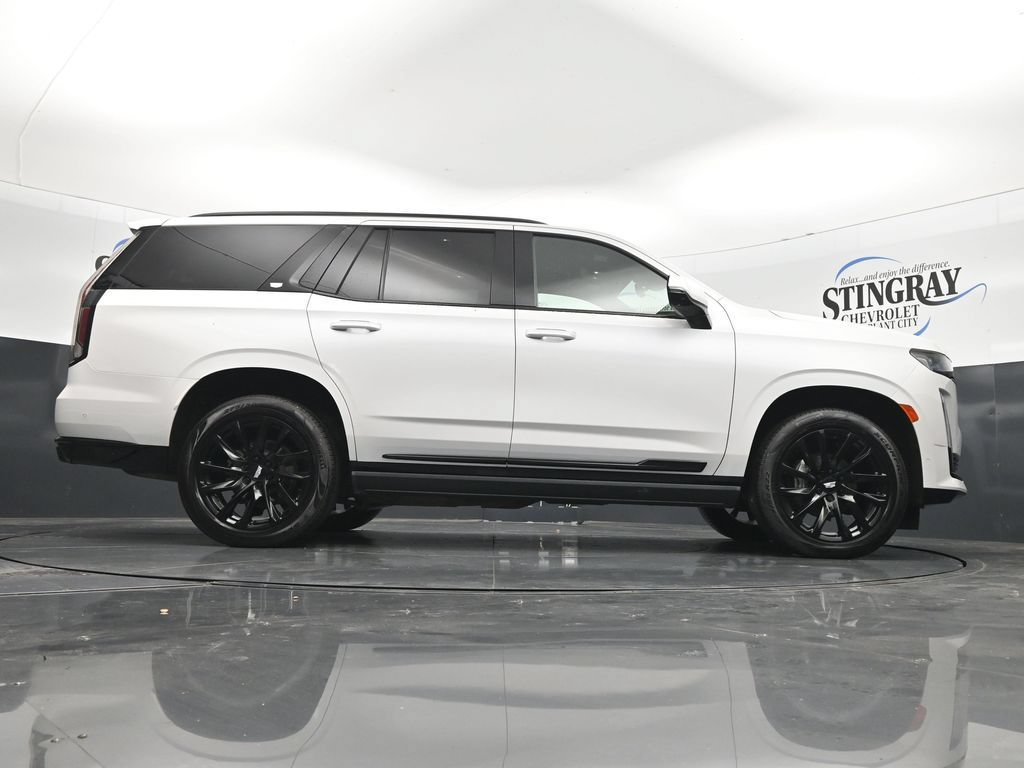 Certified 2022 Cadillac Escalade Sport w/ Touring Package AWD/4WD image 33