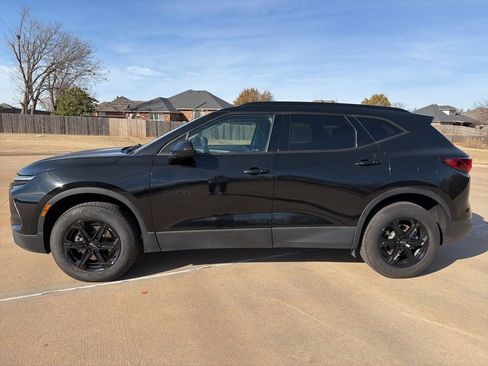 Used 2023 Chevrolet Blazer LT w/ Midnight/Sport Edition image 2