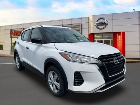 New 2025 Nissan Kicks Play S image 30