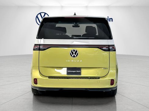 New 2025 Volkswagen ID. Buzz 1st Edition image 4