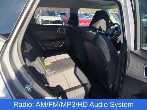 Used 2025 Kia Soul LX image 20