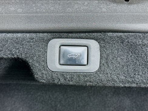 Used 2018 Lexus LS 500 image 31