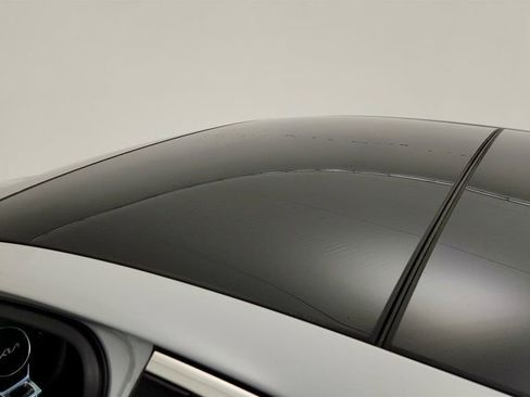 Used 2023 Kia K5 GT-Line image 10