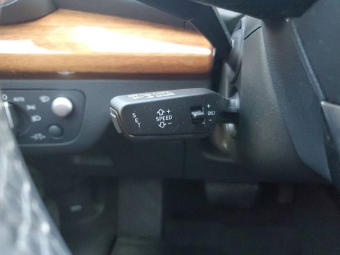 Used 2021 Audi Q5 Prestige w/ Prestige Package image 25