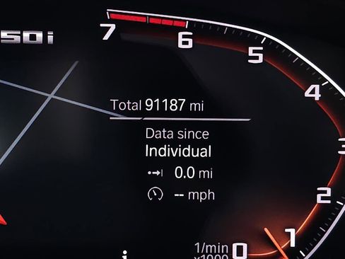 Used 2020 BMW M550i xDrive w/ Executive Package image 20