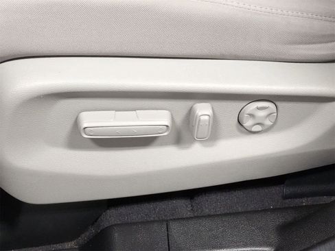 Used 2019 Honda Odyssey EX image 18