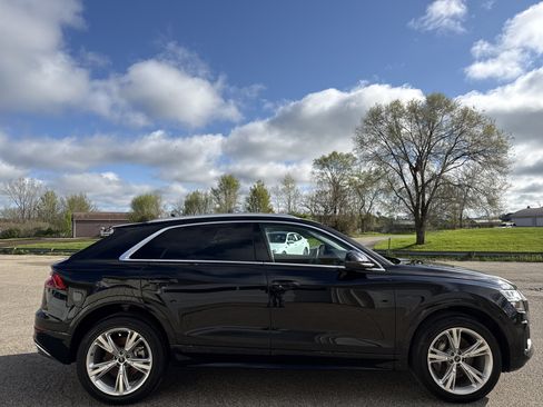 Used 2023 Audi Q8 Premium Plus w/ Premium Plus Package AWD/4WD image 2