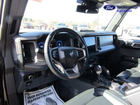 Certified 2025 Ford Bronco Badlands AWD/4WD image 16