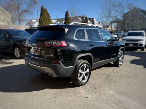 Used 2019 Jeep Cherokee Limited image 8