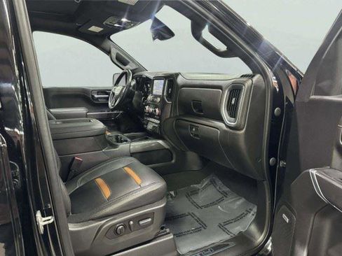 Used 2022 GMC Sierra 1500 AT4 w/ AT4 Premium Package AWD/4WD image 40