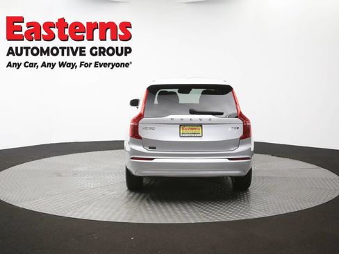 Used 2022 Volvo XC90 T5 Momentum AWD/4WD image 39