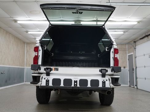 Used 2022 Chevrolet Silverado 2500 High Country w/ Safety Package II AWD/4WD image 37