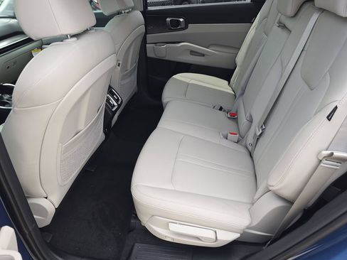 New 2026 Kia Sorento EX FWD image 17