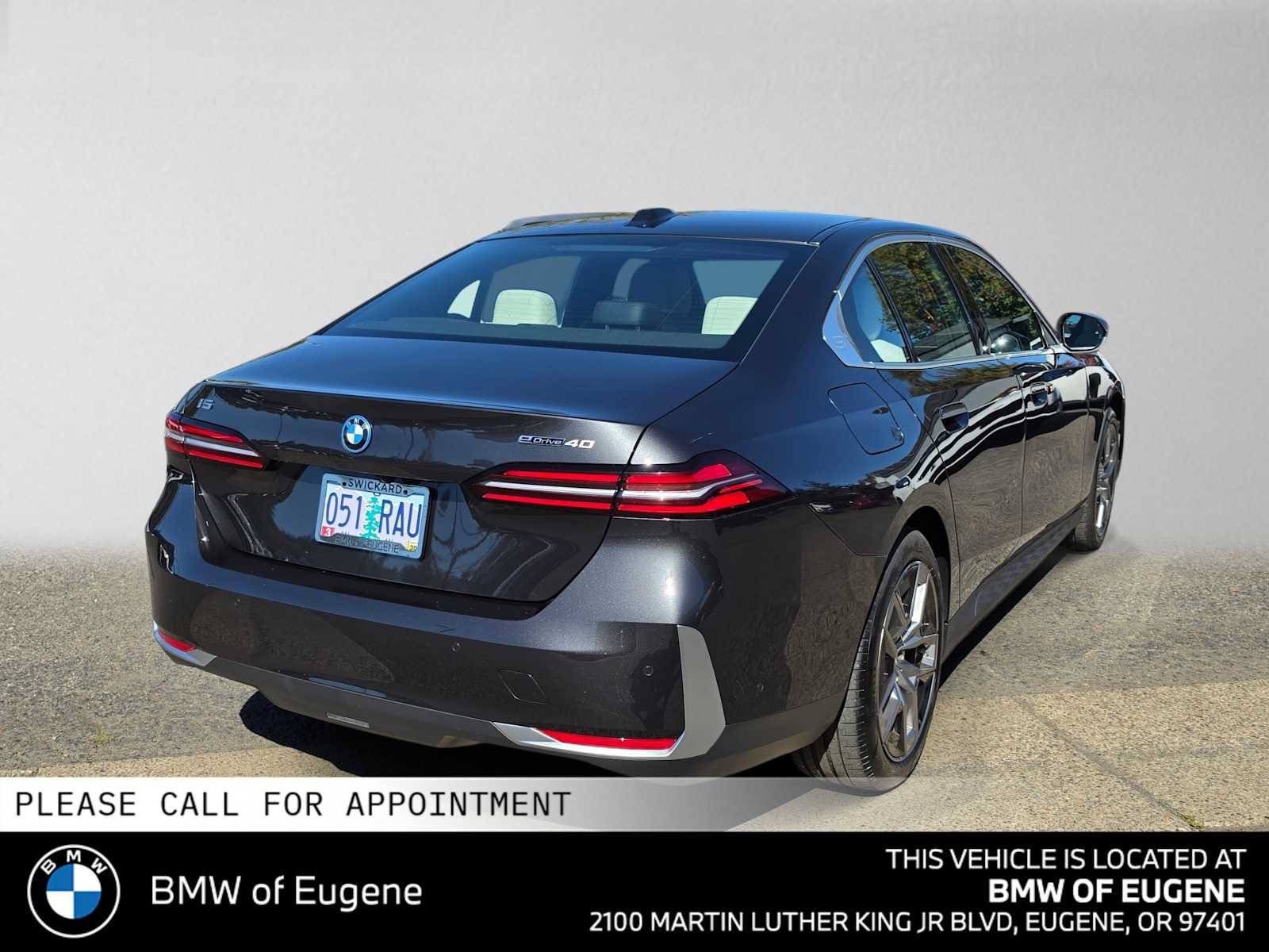 Used 2026 BMW i5 eDrive40 RWD image 3