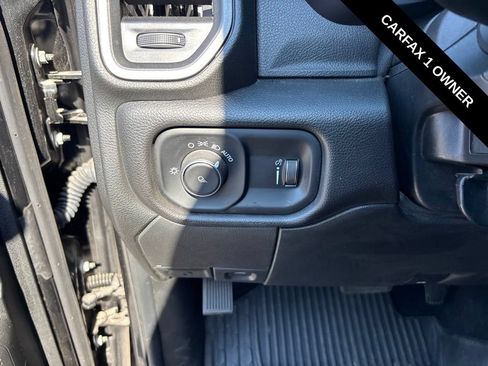 Used 2024 RAM 3500 Tradesman w/ Chrome Appearance Group AWD/4WD image 15