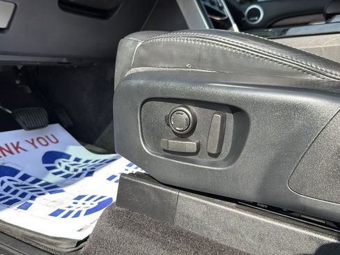 Used 2020 Land Rover Discovery HSE Luxury image 10