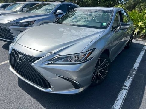 Used 2025 Lexus ES 350 w/ Premium Package FWD image 1