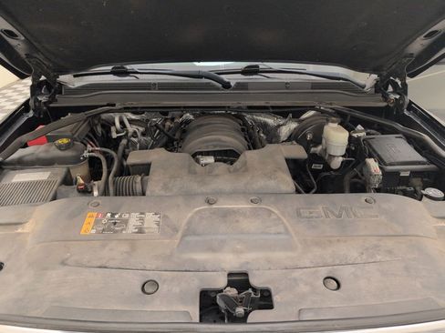 Used 2018 GMC Yukon SLE w/ SLE Value Package image 40