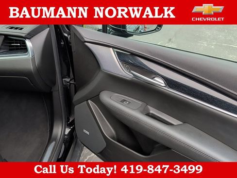 Used 2025 Cadillac XT5 Premium Luxury AWD/4WD image 14