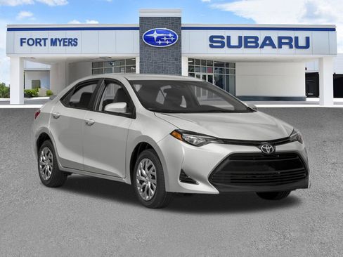 Used 2017 Toyota Corolla LE w/ Carpet Mat Package (TMS) FWD image 6