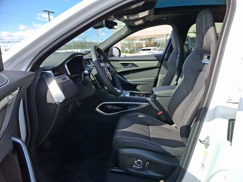 New 2026 Jaguar F-PACE R-Dynamic S image 11