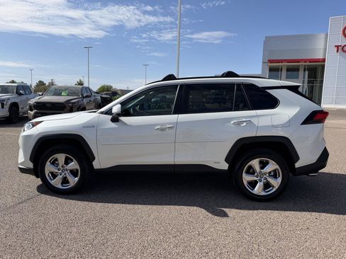 Used 2021 Toyota RAV4 Limited AWD/4WD image 3
