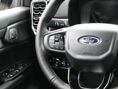 New 2025 Ford Ranger Lariat w/ FX4 Off-Road Package image 31