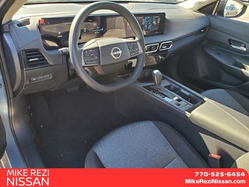 New 2026 Nissan Sentra SV w/ Floor Mat Package FWD image 9