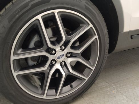 Used 2019 Ford Explorer Sport w/ Equipment Group 401A AWD/4WD image 31