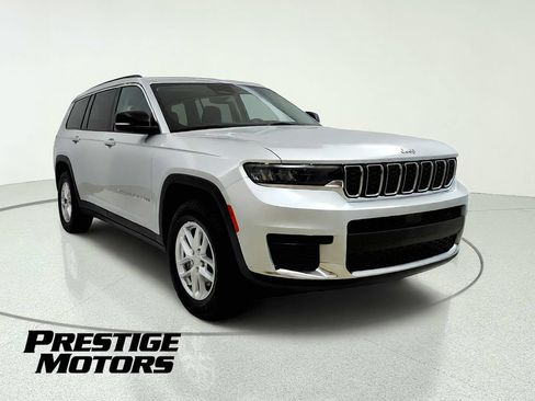 Used 2023 Jeep Grand Cherokee L Laredo w/ Luxury Tech Group I AWD/4WD image 1