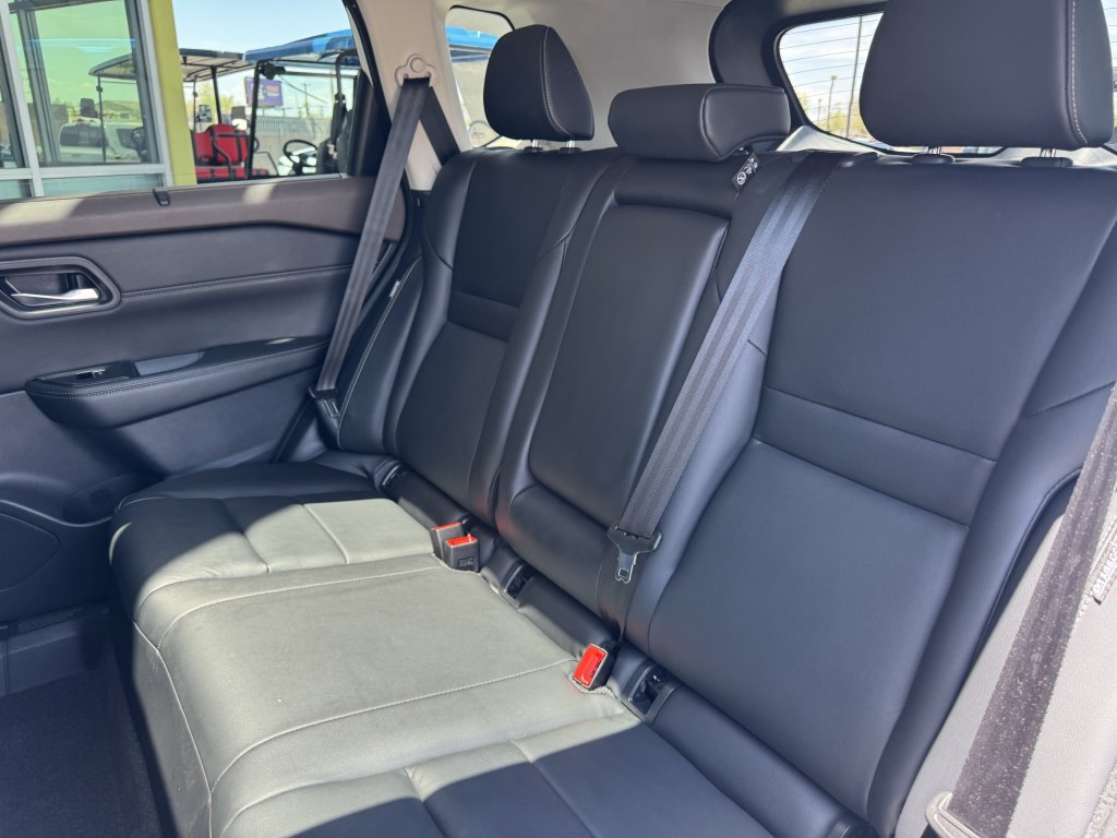 Used 2023 Nissan Rogue SL w/ SL Premium Package FWD image 34