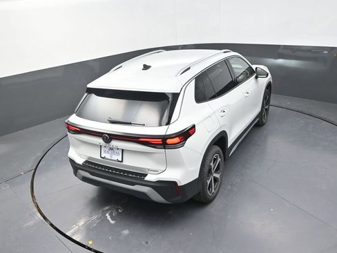 New 2026 Volkswagen Tiguan SE AWD/4WD image 18