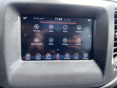 Used 2019 Jeep Compass Latitude w/ Cold Weather Group AWD/4WD image 18