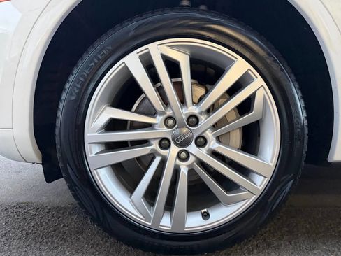 Used 2018 Audi Q5 2.0T Premium Plus w/ Premium Plus Package image 9