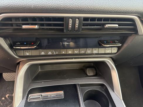 Used 2024 MAZDA CX-90 3.3 Turbo w/ Preferred Plus image 10