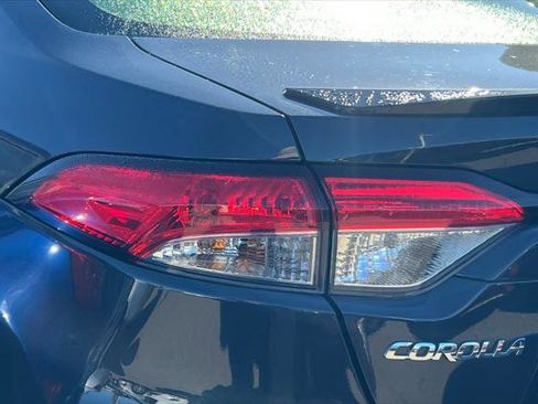 Certified 2024 Toyota Corolla SE w/ SE Package image 15