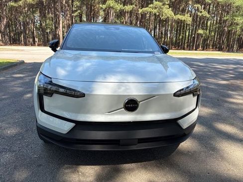 New 2026 Volvo EX30 Plus AWD/4WD image 3