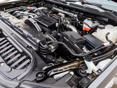 Used 2024 GMC Sierra 2500 Denali w/ Technology Package image 40