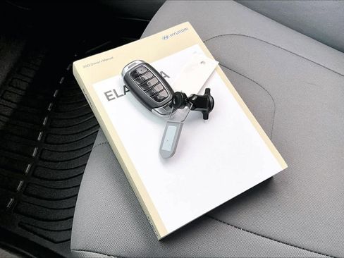 Used 2023 Hyundai Elantra SEL w/ Preferred Accessory Package image 14