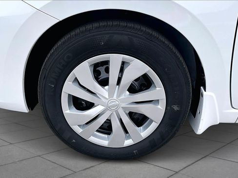 New 2025 Nissan Versa S image 9