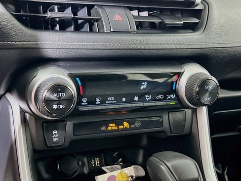 Certified 2025 Toyota RAV4 XLE AWD/4WD image 14
