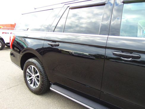 Used 2019 Ford Expedition Max XLT w/ Equipment Group 202A AWD/4WD image 48