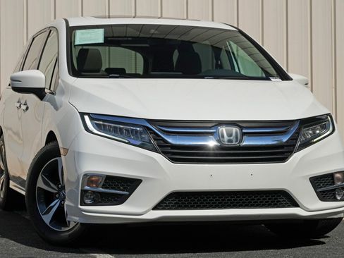Used 2020 Honda Odyssey Touring image 2