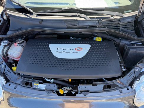Used 2018 FIAT 500 e FWD image 41
