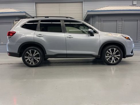 Certified 2024 Subaru Forester Limited image 10