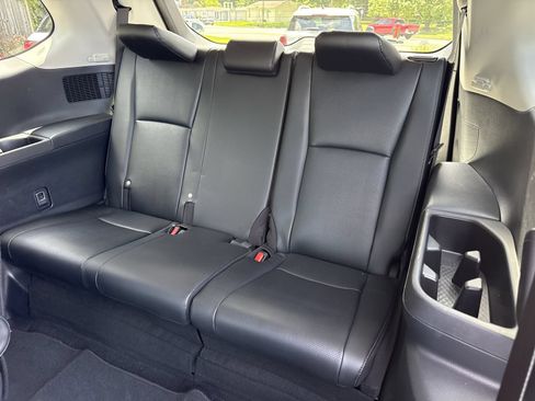 Used 2025 Toyota Grand Highlander FWD image 12