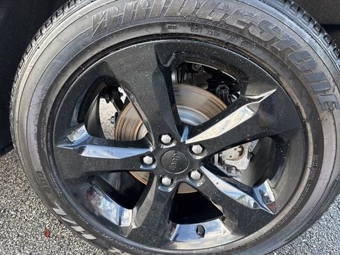 Certified 2024 Jeep Grand Cherokee Altitude image 10