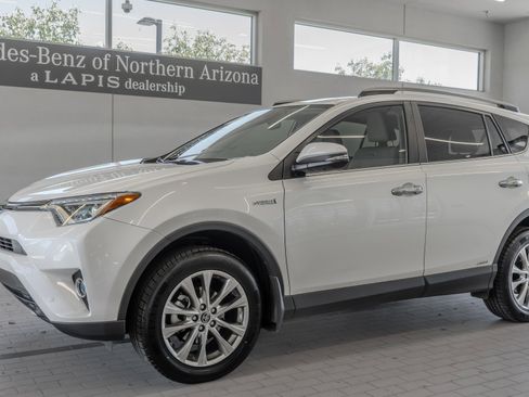 Used 2018 Toyota RAV4 Limited w/ Advanced Technology Package AWD/4WD image 3