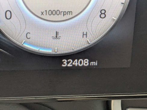Used 2024 Hyundai Elantra SEL FWD image 30